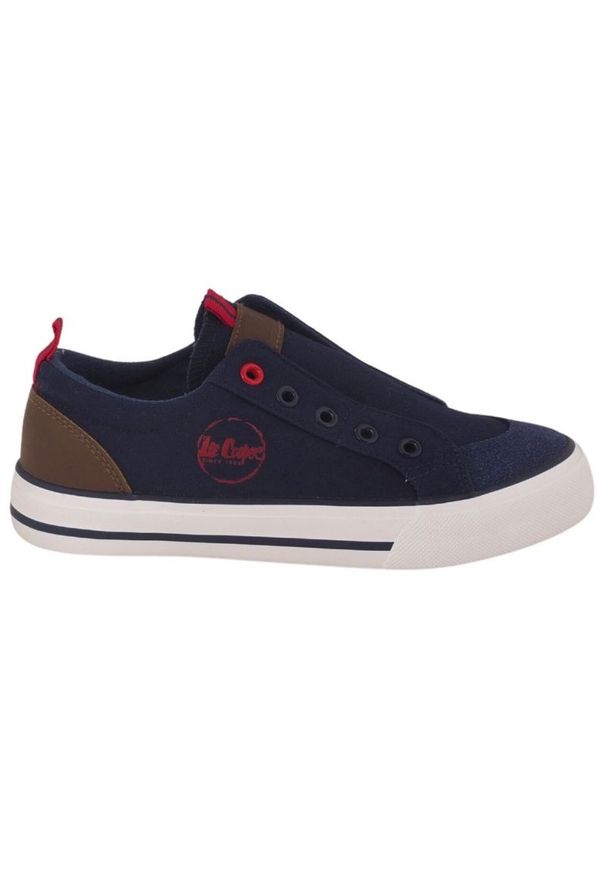 Buty Lee Cooper LCW-24-31-2279K niebieskie. Okazja: na uczelnię, na co dzień. Zapięcie: bez zapięcia. Kolor: niebieski. Materiał: materiał, tkanina, guma. Szerokość cholewki: normalna. Styl: casual