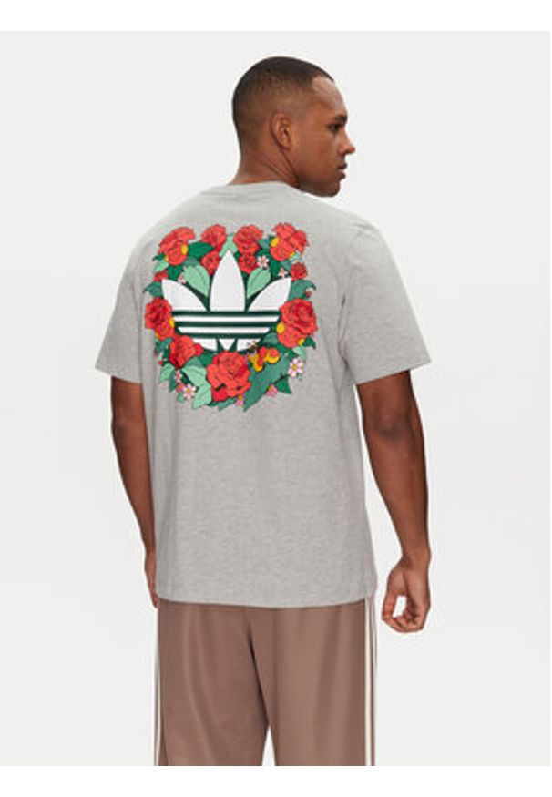 Adidas - adidas T-Shirt JN7031 Szary Loose Fit. Kolor: szary. Materiał: bawełna
