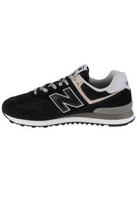 Buty do chodzenia męskie New Balance 574. Zapięcie: sznurówki. Kolor: czarny. Materiał: guma, tkanina, zamsz, materiał, syntetyk. Szerokość cholewki: normalna. Model: New Balance 574. Sport: turystyka piesza