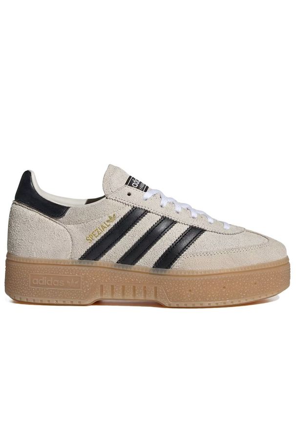 Adidas - Buty damskie adidas Handball Spezial IH9190 - beżowe. Okazja: na co dzień. Zapięcie: sznurówki. Kolor: beżowy. Materiał: zamsz, guma, skóra. Szerokość cholewki: normalna. Sport: piłka ręczna