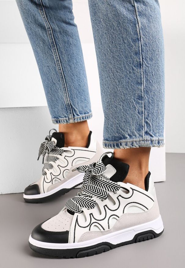 Renee - Białe Sneakersy z Szerokimi Sznurówkami Nolita. Okazja: na co dzień. Kolor: biały