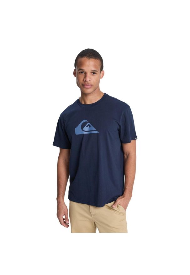 Quiksilver - Koszulka z krótkim rękawem dla Mężczyzn EV COMP LOGO Czarny. Kolor: niebieski. Materiał: bawełna, tkanina. Długość rękawa: krótki rękaw. Długość: krótkie