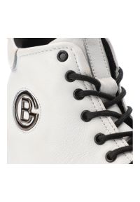 Białe Botki Artiker Stylowe Obuwie Damskie. Kolor: biały. Materiał: materiał. Styl: elegancki #7