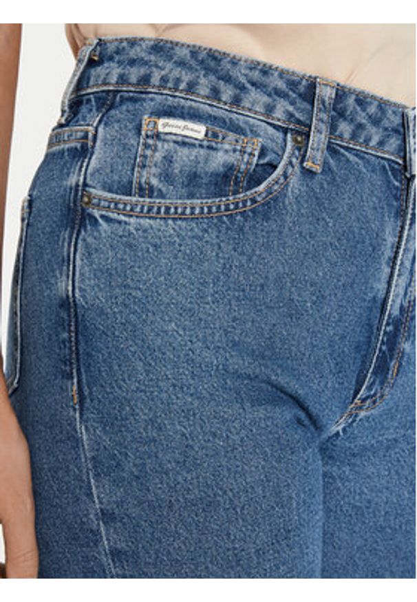 Guess Jeansy W4YA0D D5CC3 Niebieski Relaxed Fit. Kolor: niebieski