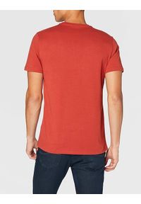 Lee - MĘSKI T-SHIRT LEE WOBBLY LOGO TEE RED OCHRE L65QAIOE 112116132