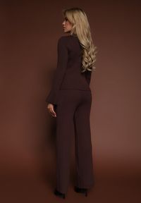 Renee - Brązowy Komplet z Dzianiny z Wiskozą Kardigan z Szerokimi Rękawami i Spodnie Cenella. Kolor: brązowy. Materiał: dzianina, wiskoza. Wzór: aplikacja #3