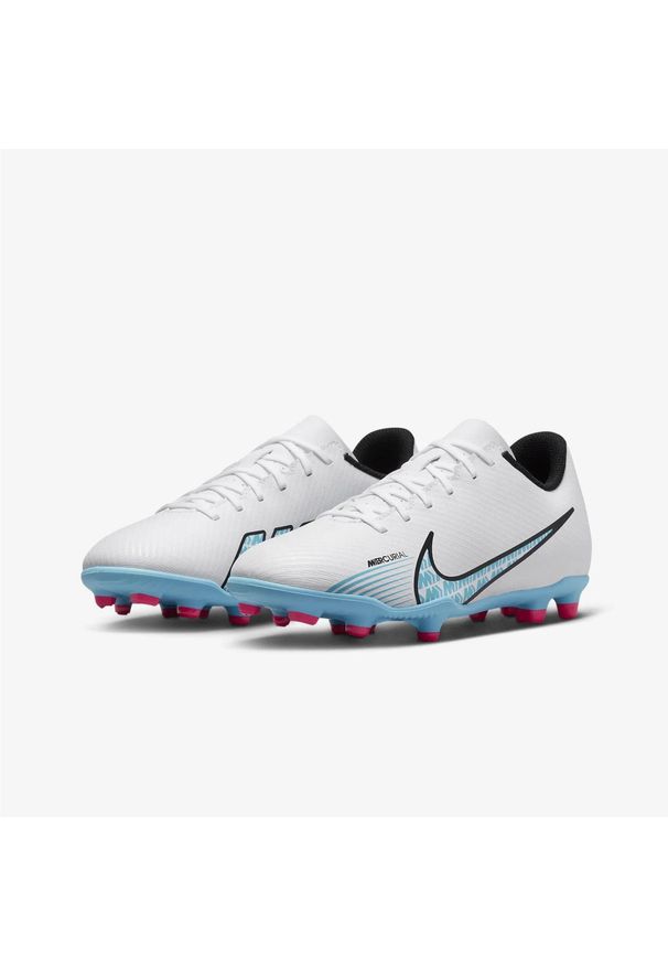 Korki Dziecięce Nike Jr Vapor 15 Club Na Sztuczną Murawę. Kolor: biały. Sport: piłka nożna