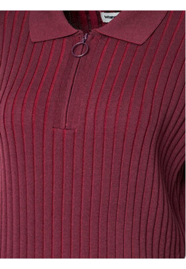 Wrangler Sweter 112356484 Fioletowy Regular Fit. Kolor: fioletowy. Materiał: syntetyk