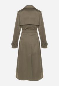 Born2be - Zielony Płaszcz Trencz Dwurzędowy Ozdobiony Paskiemz Klamrą Tinbella. Okazja: na co dzień. Kolor: zielony. Materiał: jeans. Wzór: aplikacja. Styl: casual, elegancki, klasyczny #3