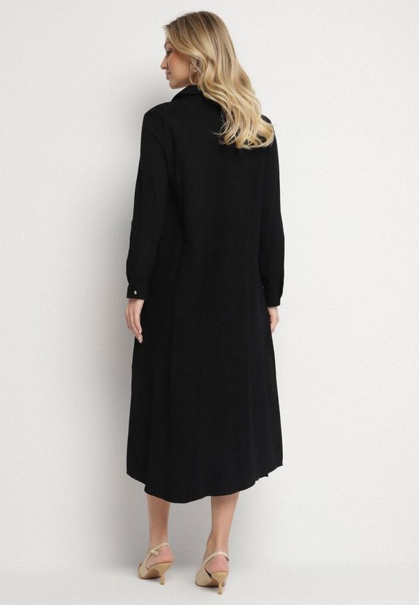 Born2be - Czarna Koszulowa Sukienka z Lnem i Wiskozą z Regulowanymi Rękawami Melvezia. Okazja: na co dzień. Kolor: czarny. Materiał: len, wiskoza. Typ sukienki: koszulowe. Styl: casual