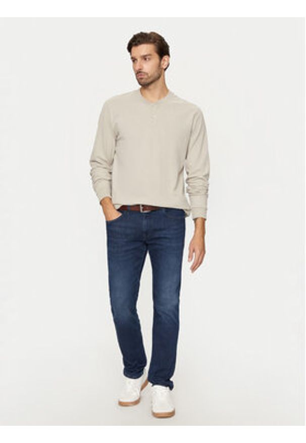 Marc O'Polo Longsleeve 429 2042 52184 Beżowy Regular Fit. Typ kołnierza: polo. Kolor: beżowy. Materiał: bawełna. Długość rękawa: długi rękaw