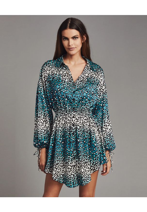 RETROFETE - Sukienka w print geparda Leopard. Kolor: biały. Materiał: jedwab. Wzór: nadruk. Typ sukienki: asymetryczne. Styl: klasyczny. Długość: mini