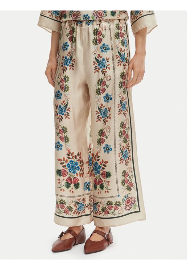 Weekend Max Mara Kuloty Snack 2615131032 Beżowy Relaxed Fit. Kolor: beżowy. Materiał: jedwab