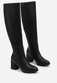 Renee - Czarne Kozaki Vices na Słupku z Przeszyciami Codvira. Okazja: na co dzień. Kolor: czarny. Materiał: jeans. Obcas: na słupku. Styl: klasyczny, street, casual, elegancki #6
