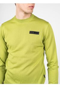Plein Sport Sweter "Merino" | MPPS90132 | Mężczyzna | Zielony. Okazja: na co dzień. Kolor: zielony. Materiał: wełna. Wzór: aplikacja. Styl: sportowy