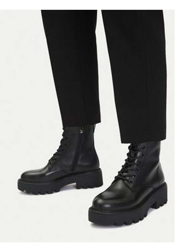 Badura Trapery EO-AMORA-5033-25 Czarny. Kolor: czarny. Materiał: skóra