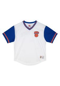 Mitchell & Ness - Dzianinowy dekolt w serek New York Knicks Fashion. Typ kołnierza: dekolt w serek. Kolor: biały. Materiał: dzianina. Sport: koszykówka #1