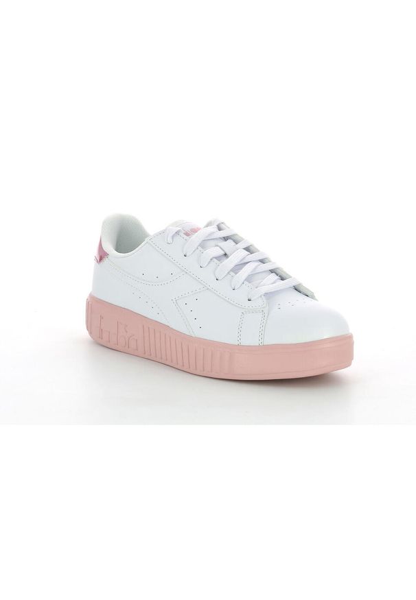 Diadora - Trampki dziewczęce DIADORA GAME STEP GS. Kolor: biały. Sport: turystyka piesza