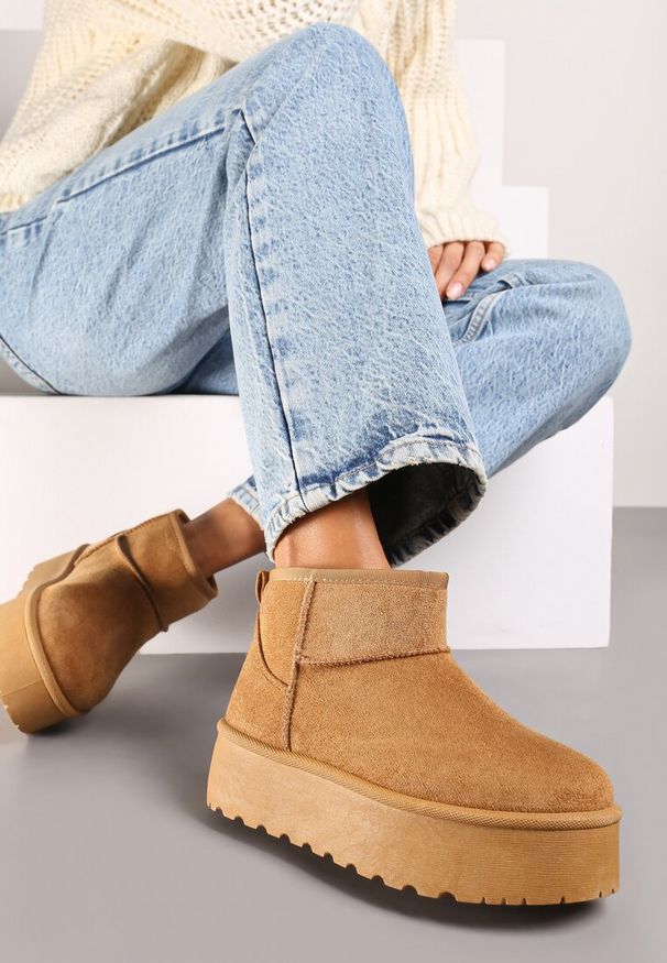 Born2be - Brązowe Śniegowce na Platformie Sireella. Okazja: na co dzień. Kolor: brązowy. Materiał: jeans, dzianina, futro, wełna. Obcas: na platformie. Styl: elegancki, casual