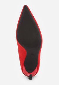Renee - Czerwone Szpilki Vices z Ozdobnymi Paskami Tamorniel. Okazja: do pracy. Zapięcie: pasek. Kolor: czerwony. Obcas: na szpilce. Styl: elegancki, wizytowy #3