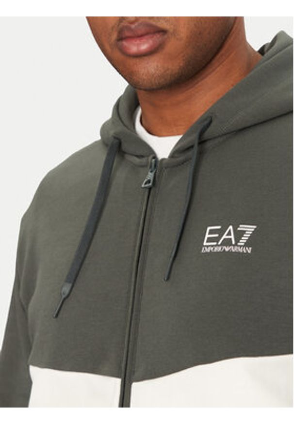 EA7 Emporio Armani Dres 7M000283 AF12660 U8109 Granatowy Regular Fit. Kolor: niebieski. Materiał: bawełna
