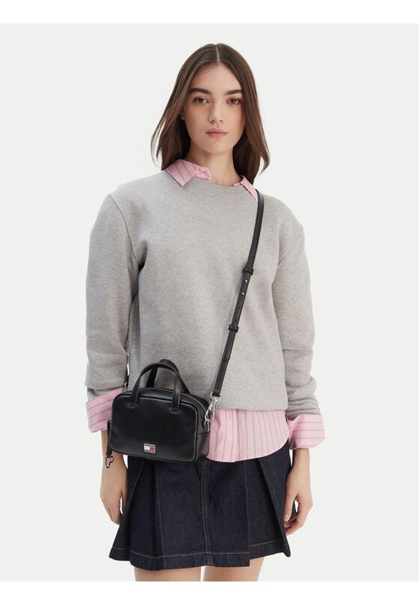 Tommy Jeans Torebka Tjw City Trunk Crossover AW0AW18084 Czarny. Kolor: czarny. Materiał: skórzane