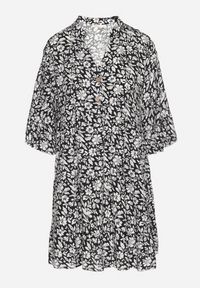 Born2be - Czarna Bawełniana Sukienka w Kwiaty o Rozkloszowanym Kroju Jenaleira. Okazja: na co dzień. Typ kołnierza: dekolt w serek. Kolor: czarny. Materiał: bawełna. Długość rękawa: krótki rękaw. Wzór: kwiaty. Styl: klasyczny, casual #3