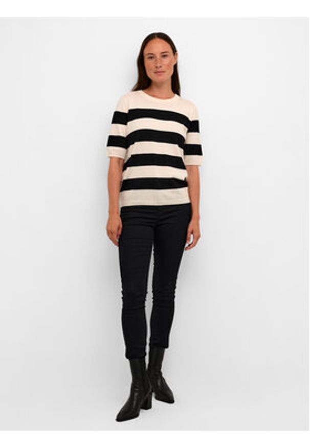 Kaffe Sweter Lizza 10508410 Czarny Regular Fit. Kolor: czarny. Materiał: wiskoza