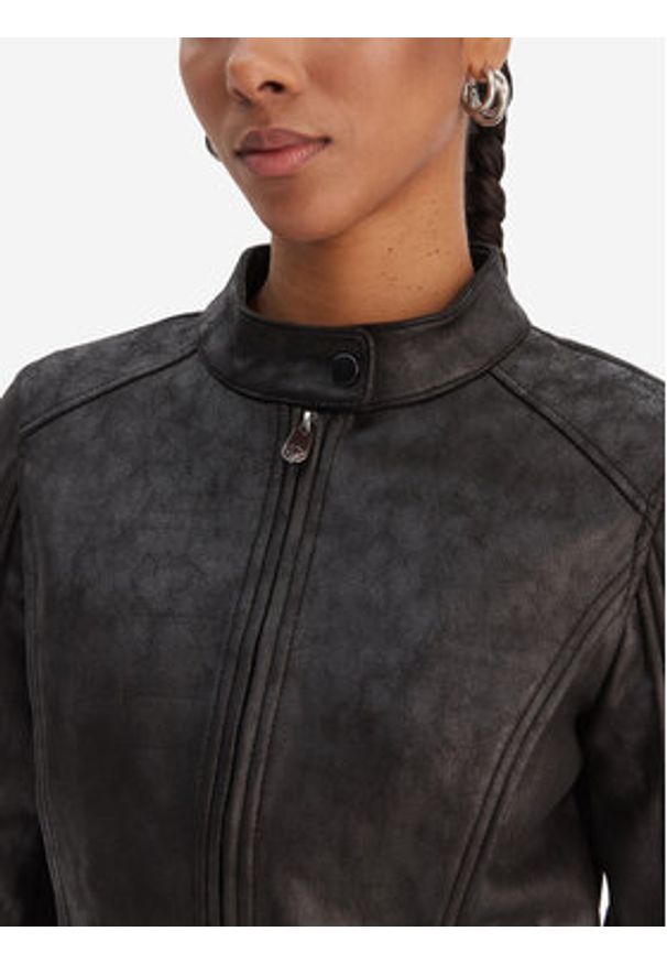 Desigual Kurtka przejściowa 26SWEW10 Czarny Regular Fit. Kolor: czarny. Materiał: syntetyk