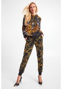 Versace Jeans Couture - Bluza dresowa damska VERSACE JEANS COUTURE. Typ kołnierza: kaptur. Materiał: materiał, dresówka. Długość rękawa: długi rękaw. Długość: długie #5