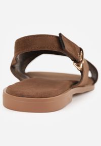 Born2be - Ciemnobrązowe Sandały VICES z Paskami w Kształcie X z Imitacji Zamszu Laraida. Okazja: na co dzień. Zapięcie: pasek. Kolor: brązowy. Materiał: zamsz. Wzór: paski. Sezon: lato. Styl: casual, elegancki #2