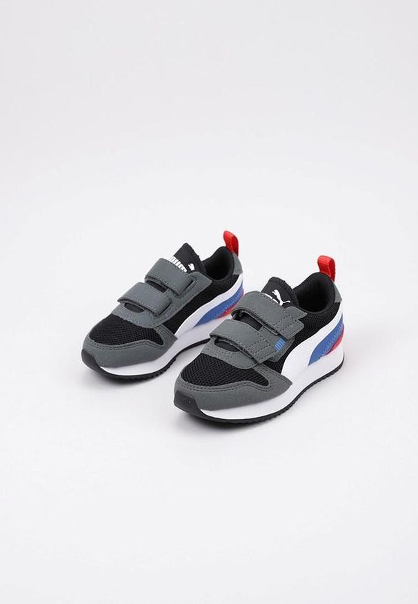 Dziecięce buty sportowe Puma na rzepy R78 V PS. Zapięcie: rzepy. Kolor: biały, wielokolorowy, czarny, szary