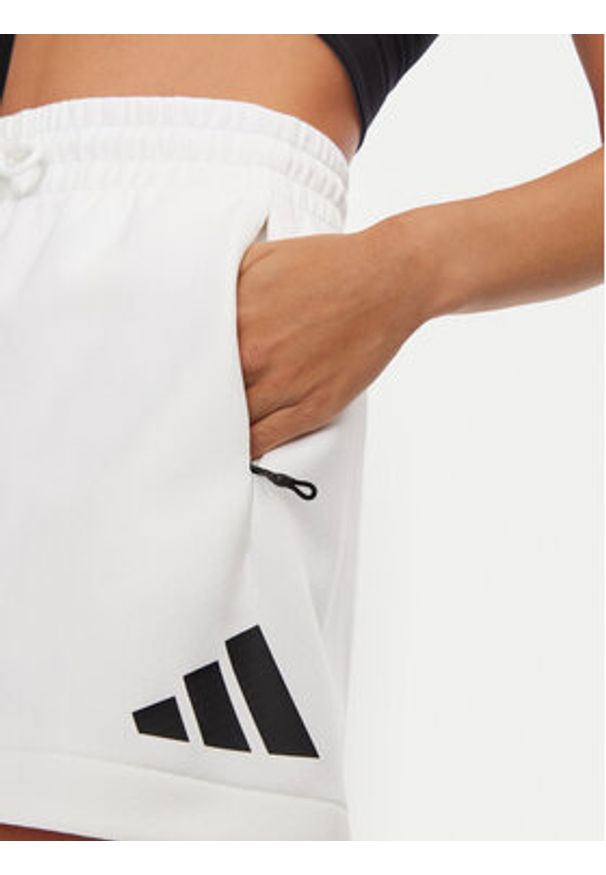 Adidas - adidas Szorty sportowe Z.N.E. JJ4678 Biały Loose Fit. Kolor: biały. Materiał: bawełna, syntetyk