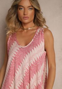 Renee - Różowa Rozkloszowana Sukienka z Geometrycznym Wzorem Lumire. Kolor: różowy. Materiał: skóra. Wzór: geometria. Styl: elegancki #4