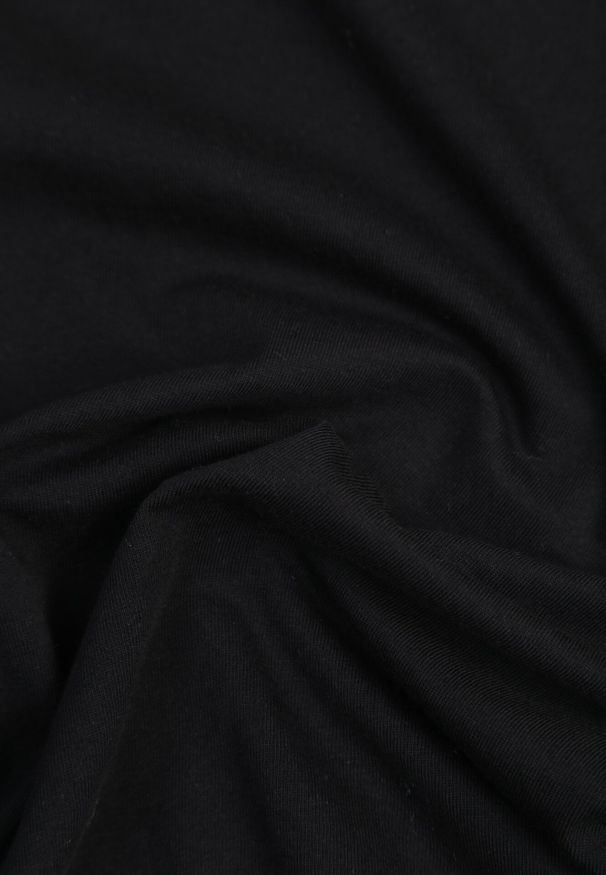 Born2be - Czarny Klasyczny T-shirt Bawełniany z Krótkim Rękawem Ismerina. Okazja: na spotkanie biznesowe, na co dzień. Kolor: czarny. Materiał: bawełna. Długość rękawa: krótki rękaw. Długość: krótkie. Styl: klasyczny