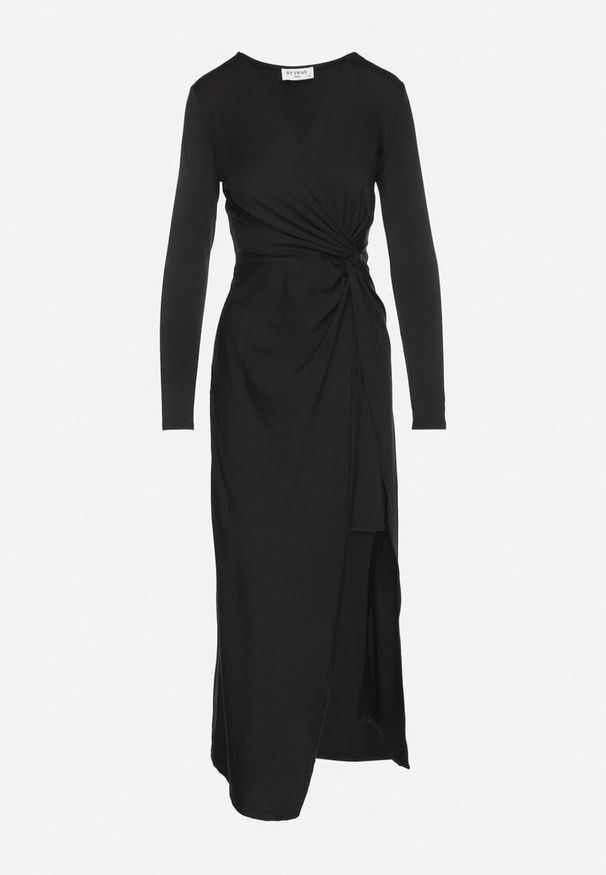 Born2be - Czarna Sukienka z Efektownym Marszczeniem i Rozcięciem z Wiskozą Kliheria. Okazja: na co dzień. Kolor: czarny. Materiał: wiskoza. Długość rękawa: długi rękaw. Styl: elegancki, klasyczny, casual