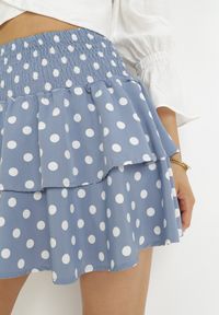 Born2be - Niebieska Spódnica Mini w Kropki z Falbankami Xanitta. Kolor: niebieski. Wzór: kropki