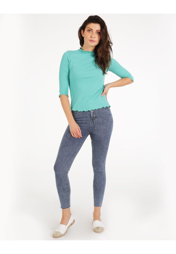 Unisono - DOPASOWANE JEANSY 70-F3823-1 BLU. Materiał: jeans