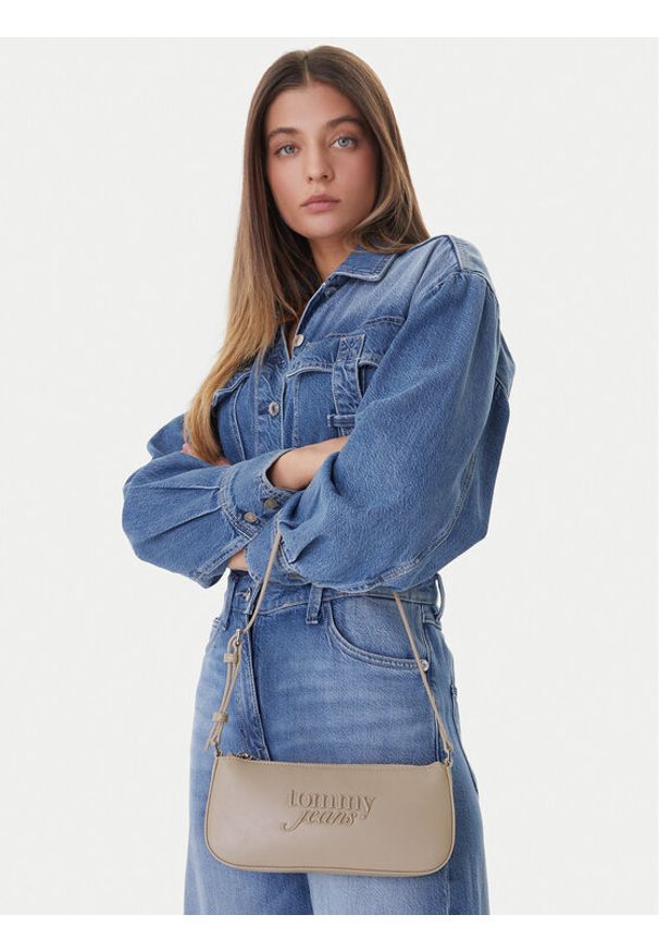 Tommy Jeans Torebka Tjw Must Shoulder Bag AW0AW18449 Beżowy. Kolor: beżowy