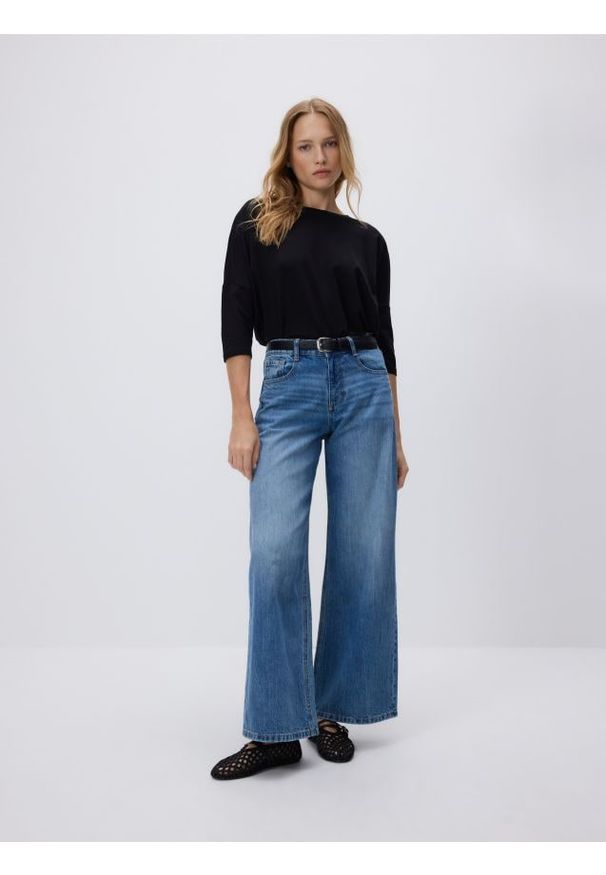 Reserved - Jeansy baggy fit - niebieski. Kolor: niebieski