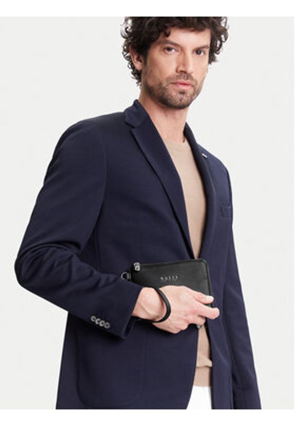 Guess Saszetka PMBATU P5231 Czarny. Kolor: czarny. Materiał: skóra