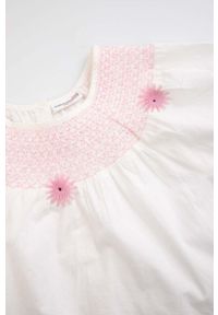 COCCODRILLO - Coccodrillo bluzka bawełniana dziecięca kolor biały z aplikacją. Kolor: biały. Materiał: bawełna. Długość rękawa: długi rękaw. Długość: długie. Wzór: aplikacja #3