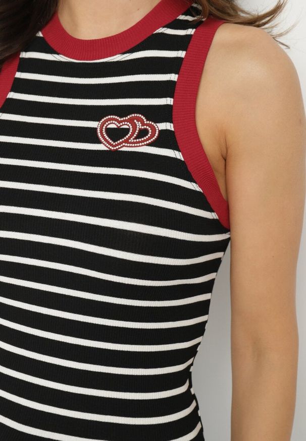 Born2be - Czarny Top Bawełniany w Paski z Aplikacją z Cyrkonii w Serduszka Garilea. Okazja: na co dzień, na spacer. Kolor: czarny. Materiał: bawełna. Wzór: aplikacja, paski. Sezon: lato. Styl: casual, elegancki