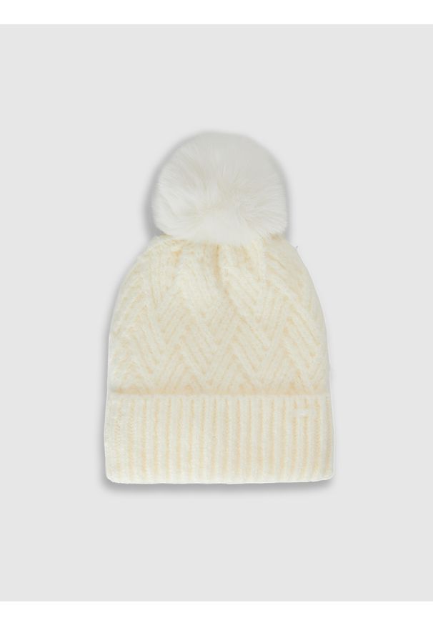 4f - 4F Czapka zimowa z pomponem dziewczęca - biała Uniwersalny. Kolor: biały. Materiał: futro, materiał. Wzór: motyw zwierzęcy, jednolity. Sezon: zima. Styl: casual, klasyczny