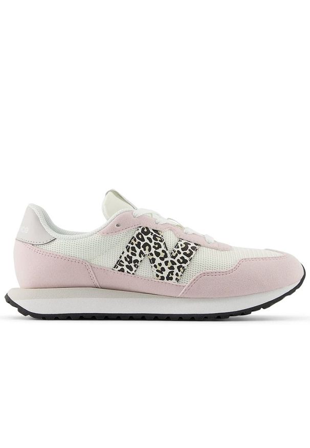 Buty młodzieżowe New Balance G237881 - różowe. Kolor: różowy. Materiał: materiał, zamsz, syntetyk, guma, skóra. Szerokość cholewki: normalna