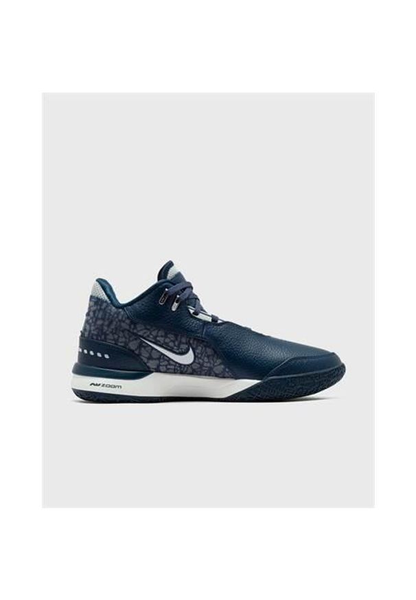 Buty koszykarskie męskie Nike Zm Lebron Nxxt Gen Ampd. Zapięcie: sznurówki. Kolor: niebieski. Materiał: guma, materiał, tkanina, syntetyk. Szerokość cholewki: normalna. Model: Nike Zoom. Sport: koszykówka