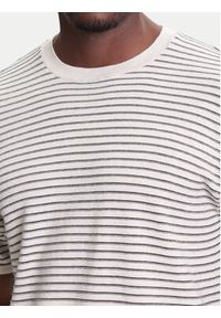 United Colors of Benetton - United Colors Of Benetton T-Shirt 1195K109V Beżowy Relaxed Fit. Kolor: beżowy. Materiał: bawełna