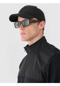 4f - 4F Bluza dresowa nierozpinana bez kaptura męska - czarna M. Okazja: na co dzień. Typ kołnierza: bez kaptura. Kolor: czarny. Materiał: dresówka. Wzór: gładki, ze splotem. Styl: sportowy, casual