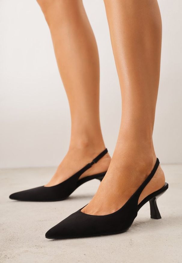 Renee - Czarne Czółenka Slingback VICES na Kaczuszce Anatera. Okazja: na co dzień. Zapięcie: bez zapięcia. Kolor: czarny. Materiał: zamsz, jeans. Obcas: na szpilce. Styl: casual, elegancki. Wysokość obcasa: średni