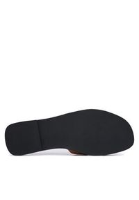 Love Moschino - LOVE MOSCHINO Klapki JA28092G0OIAX200 Brązowy. Kolor: brązowy. Materiał: skóra #6